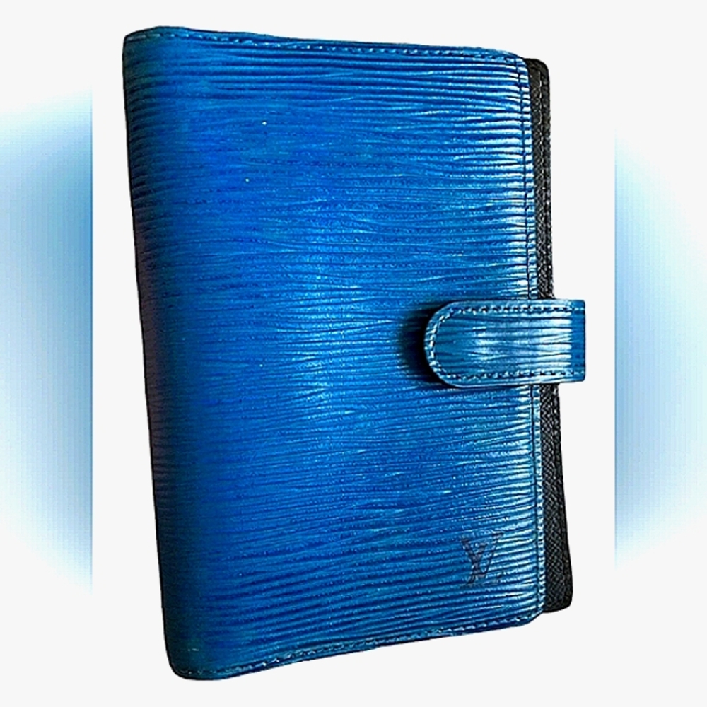 LOUIS VUITTON AUTHENTIC EPI LEATHER AGENDA / PASSPORT/CREDITCARD HOLDER / UNISEX